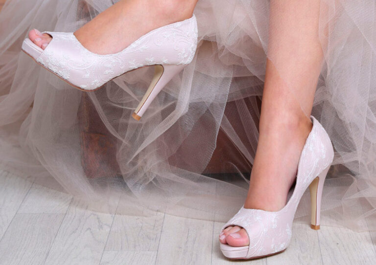 Tips to choose the right pair of shoes for a wedding